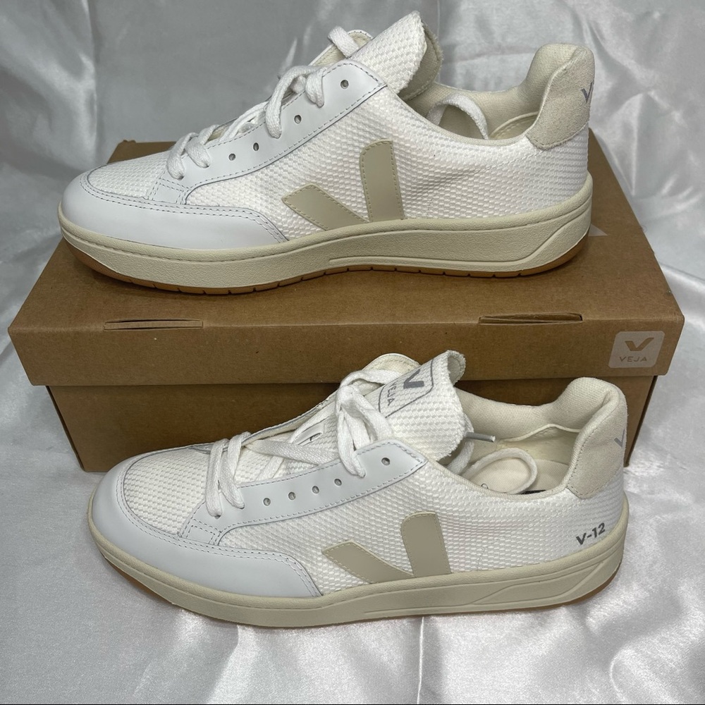 Veja V-12 Low Top Sneakers